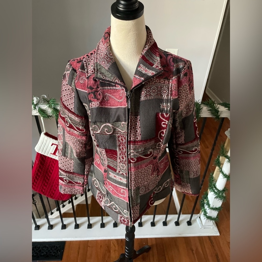 Molly And Maxx Collared Front‎ Zipper Long Sleeves Patterned Jacket Size Medium